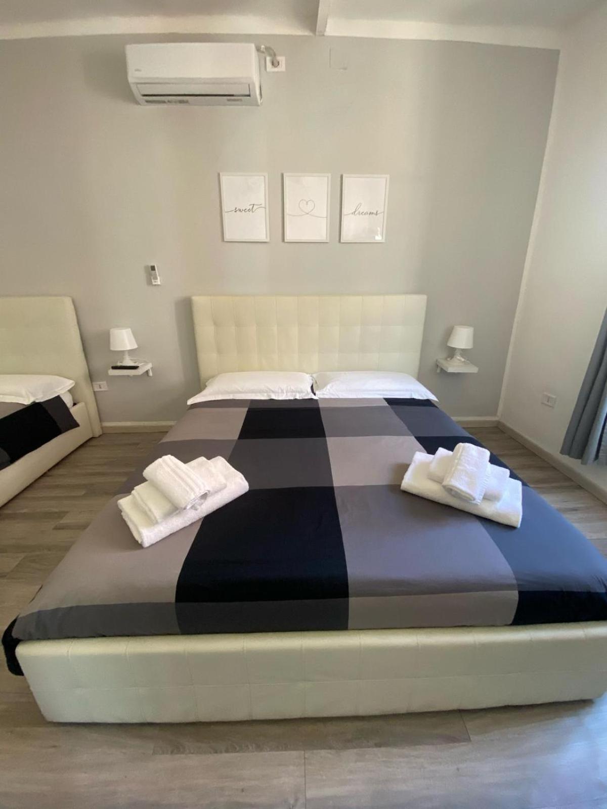Newhouse 336 Apartment Bari Ngoại thất bức ảnh
